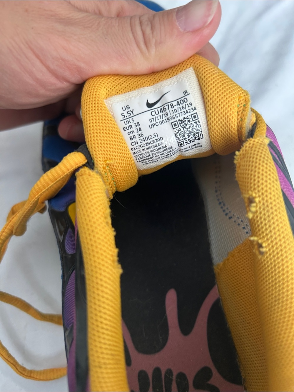 Nike Youth Low-Top Sneakers in Yellow, Purple and Black